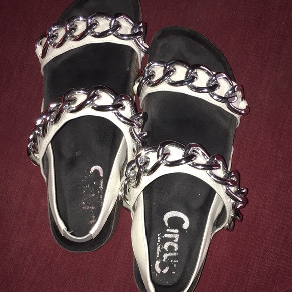 In excellent condition sandals - Picture 6 of 9